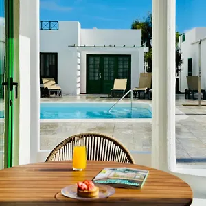 Canaryislandshost L , Puerto del Carmen (Lanzarote) Spagna